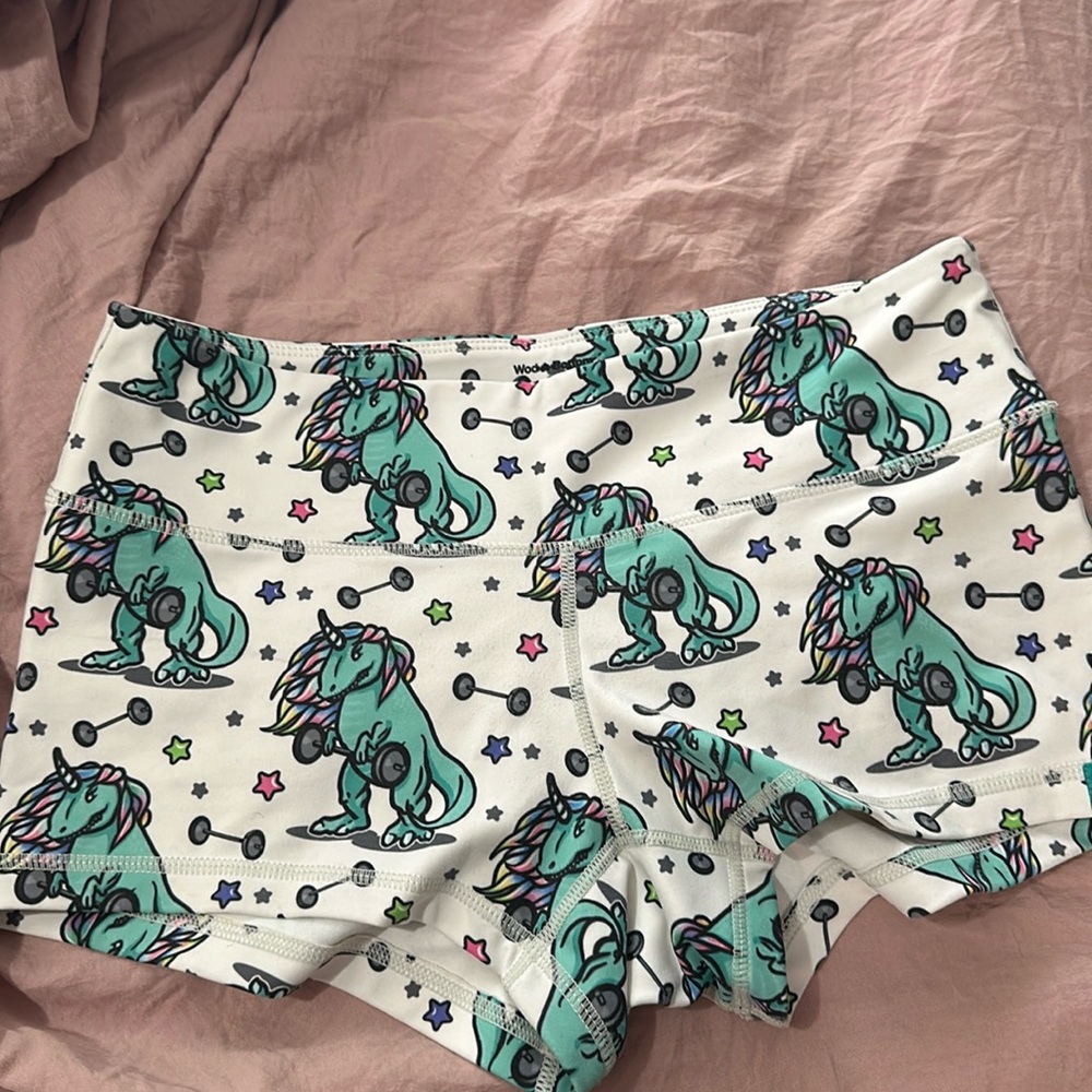 Wood bottom shorts